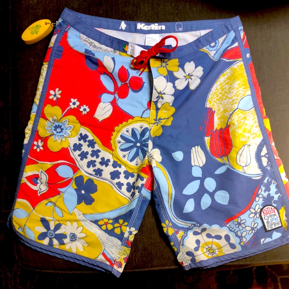Katin Mens Sz 32 Hippy Daisy Boards Shorts